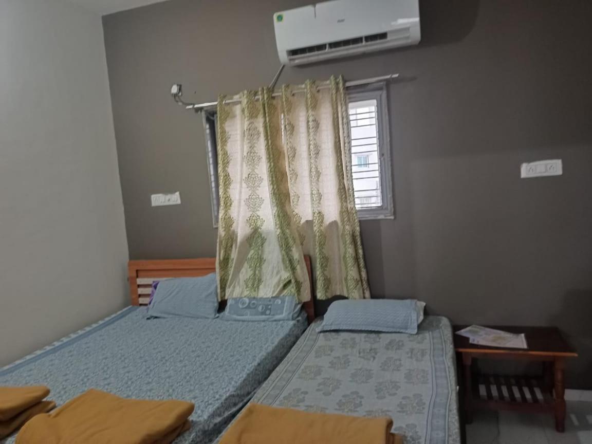 Honest Deluxe Room Garudeshwar Екстер'єр фото